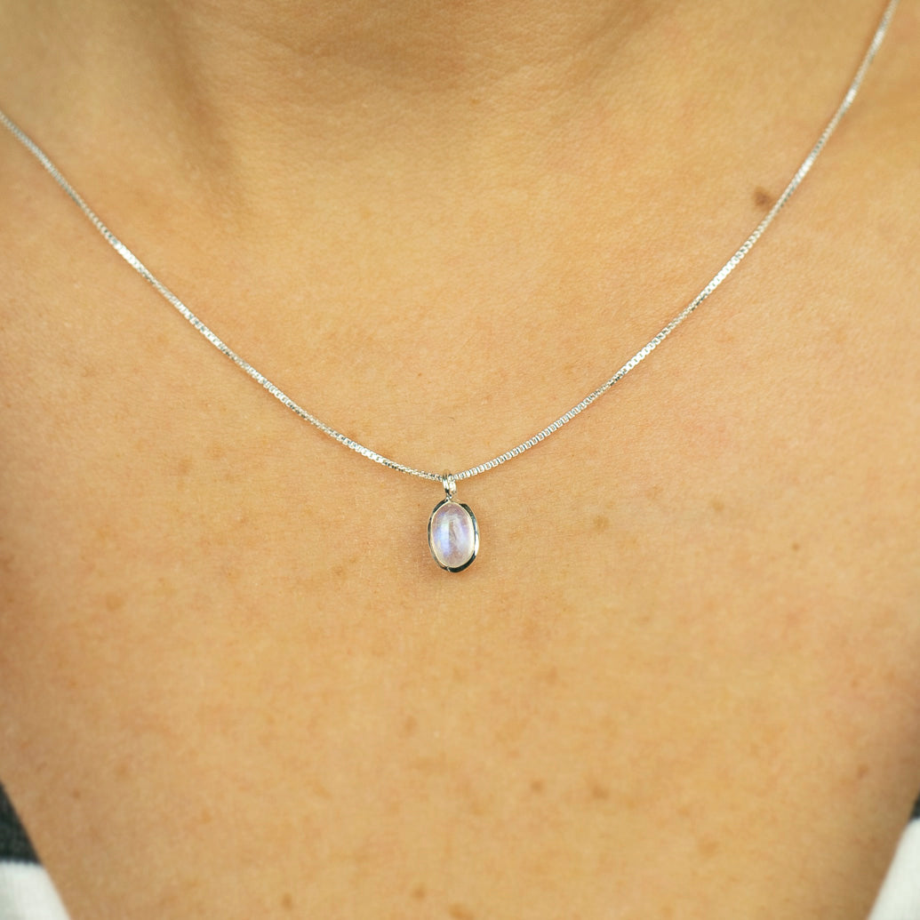 Collar Piedra Luna Selene Ovalado