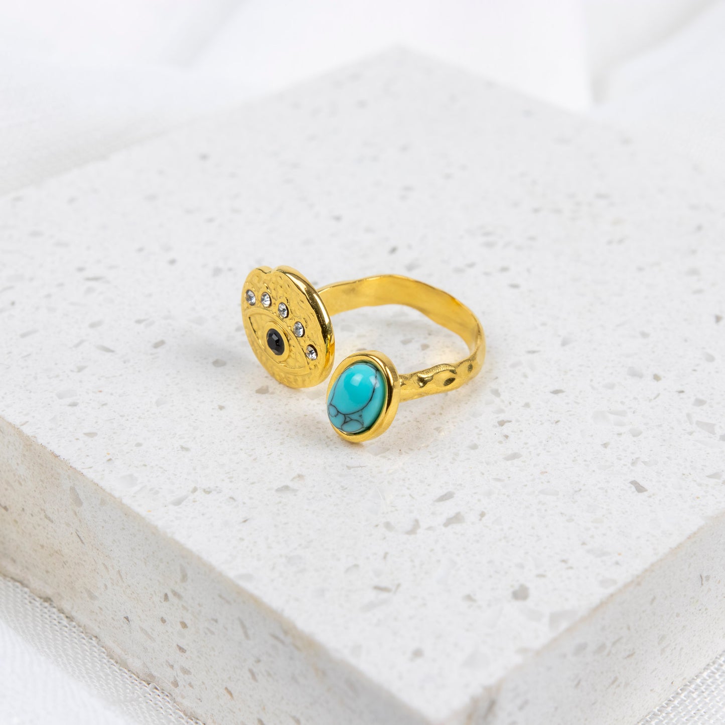 Anillo enchape en oro 18k con piedra turquesa