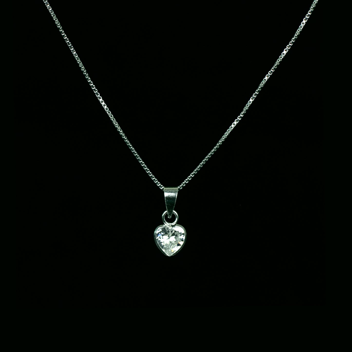 Collar Circón Corazón Afrodita