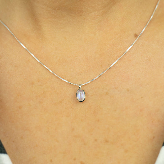 Collar Piedra Luna Selene Ovalado